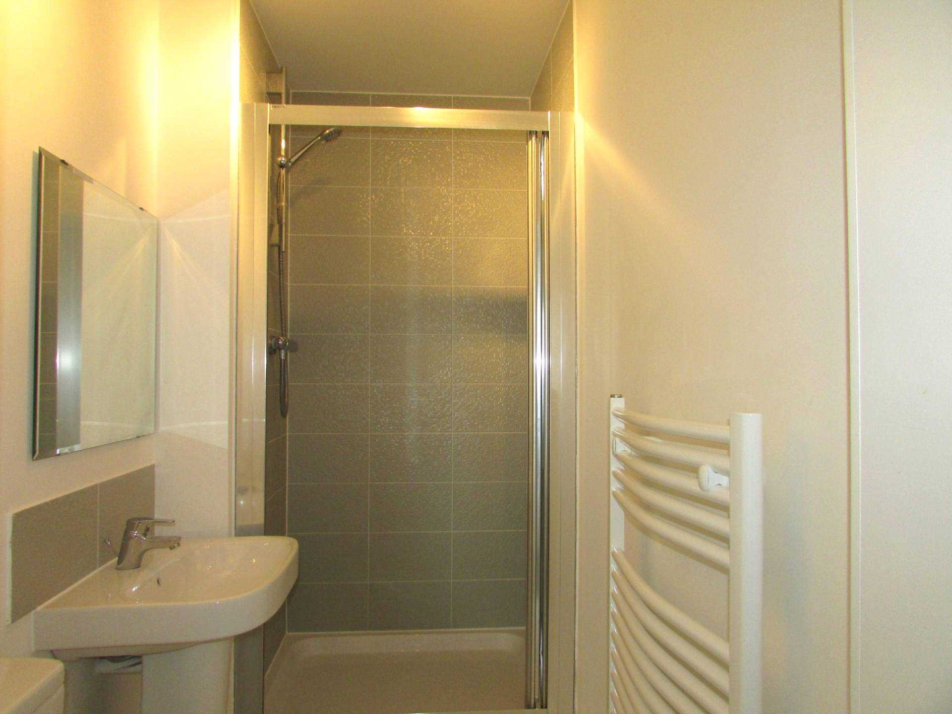 Manor Way, Borehamwood, Image 7