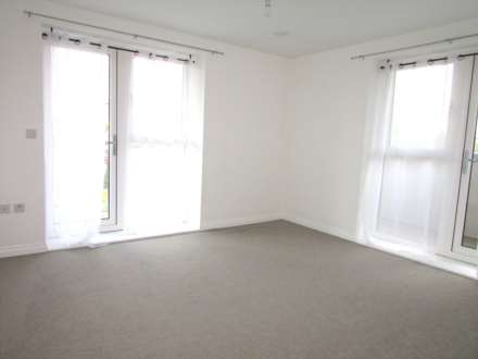 Manor Way, Borehamwood, Image 4