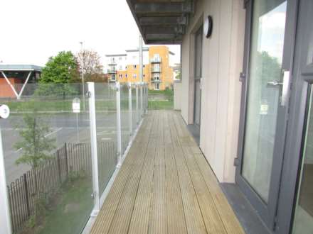 Manor Way, Borehamwood, Image 8