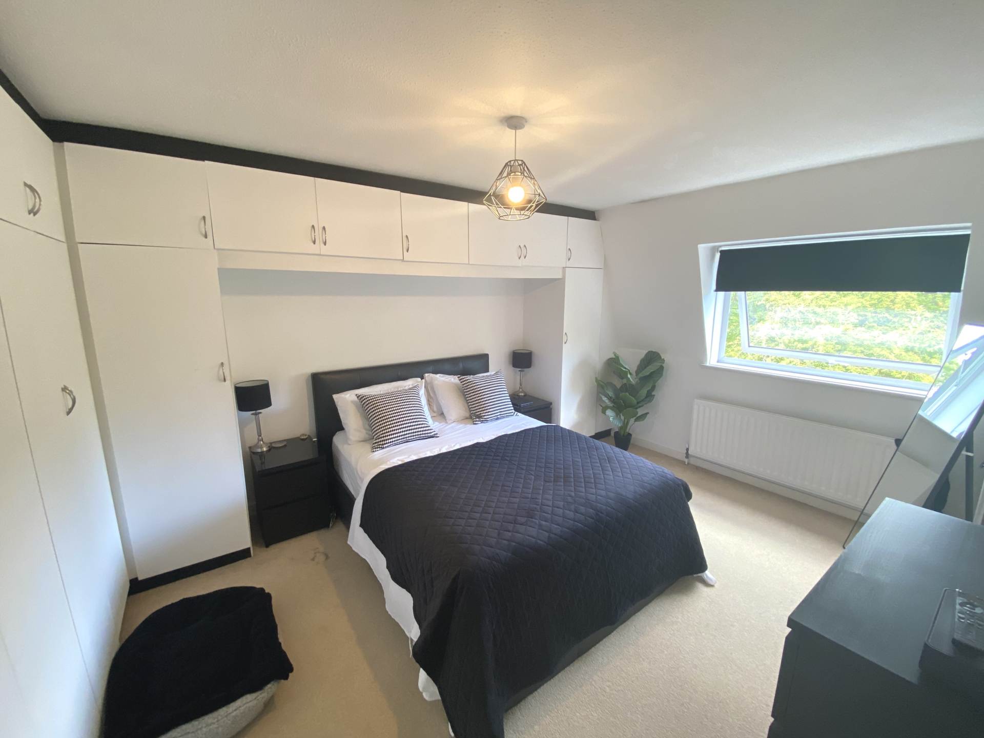 Lakeside Court, Elstree, Image 9
