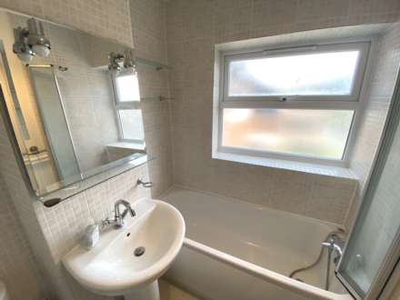 Sherland Court, Radlett, Image 3