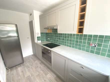 Sherland Court, Radlett, Image 6
