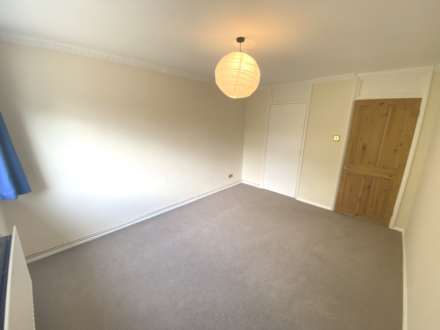 Sherland Court, Radlett, Image 8