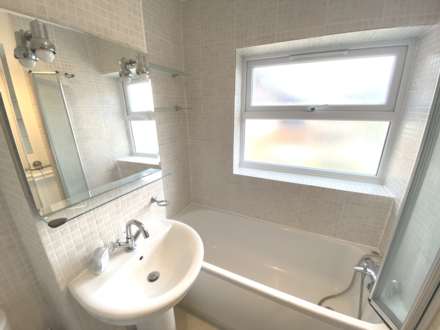 Sherland Court, Radlett, Image 9