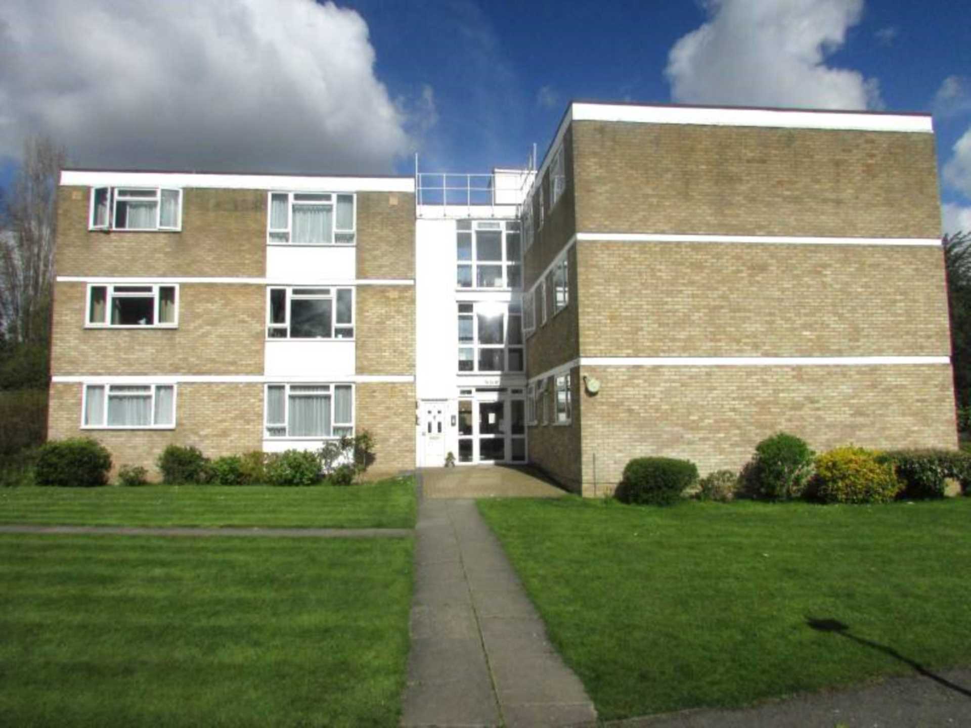 Boreham Holt, Elstree, Image 1