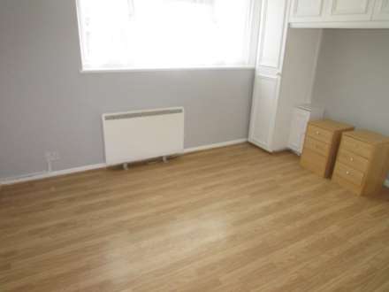 Boreham Holt, Elstree, Image 4