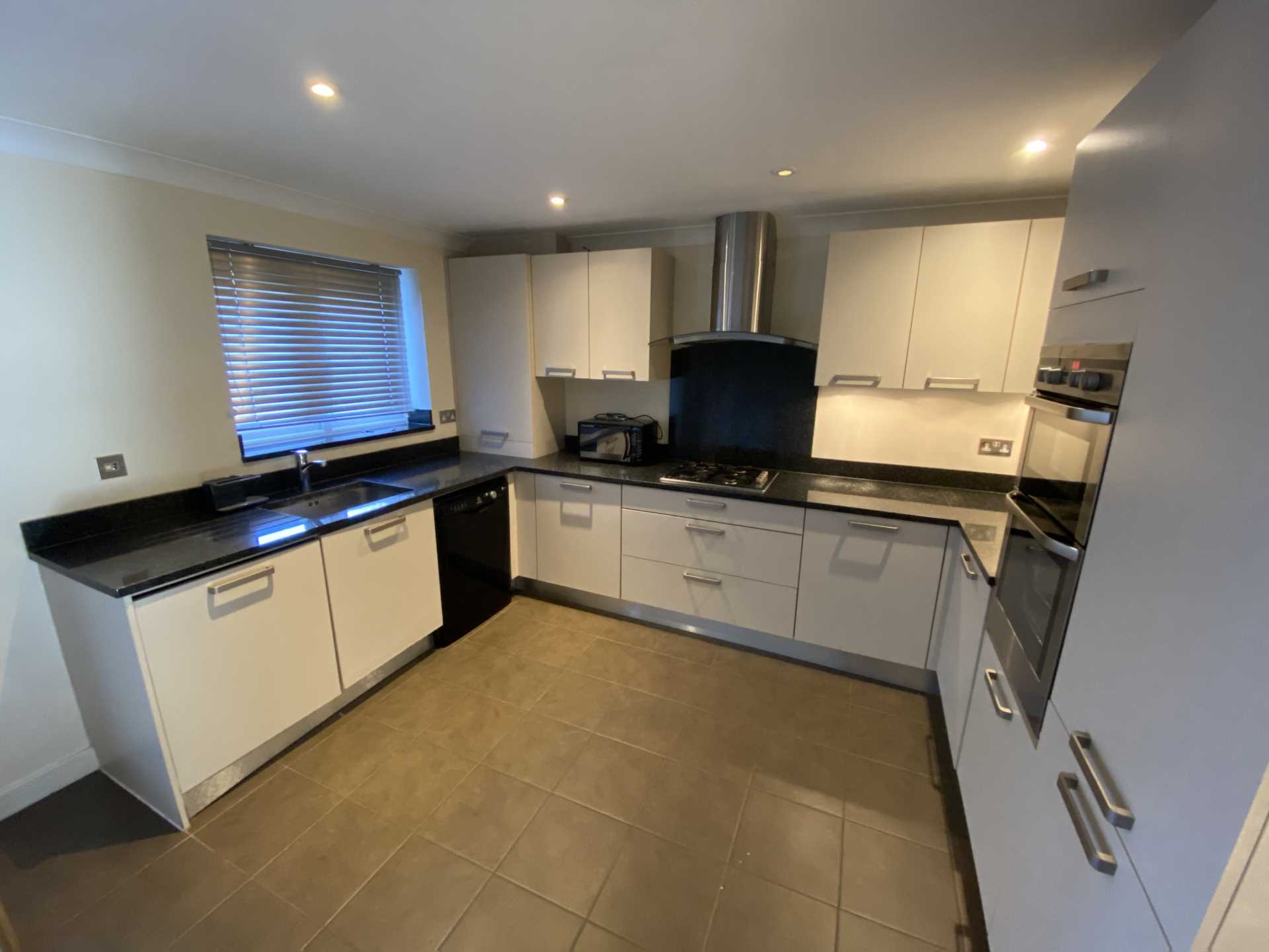 Highbridge Close, Radlett, Image 2