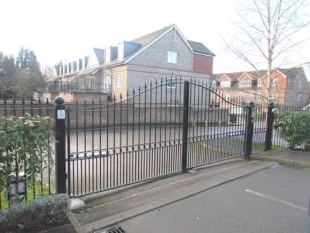Highbridge Close, Radlett, Image 23