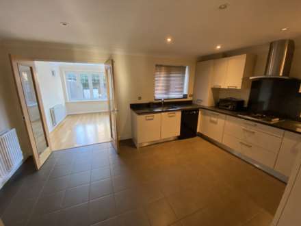 Highbridge Close, Radlett, Image 4