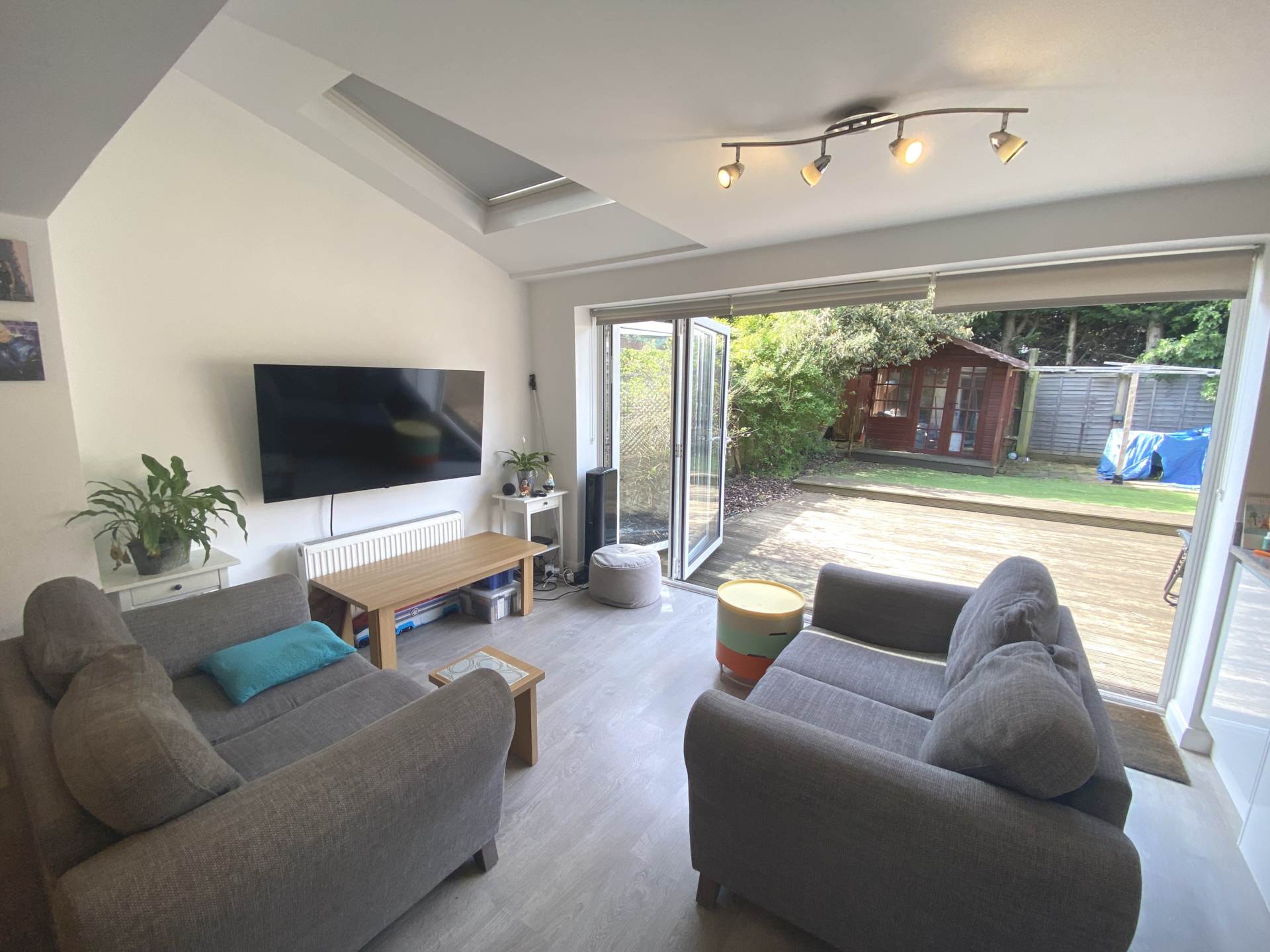Chandos Road, Borehamwood, Image 2