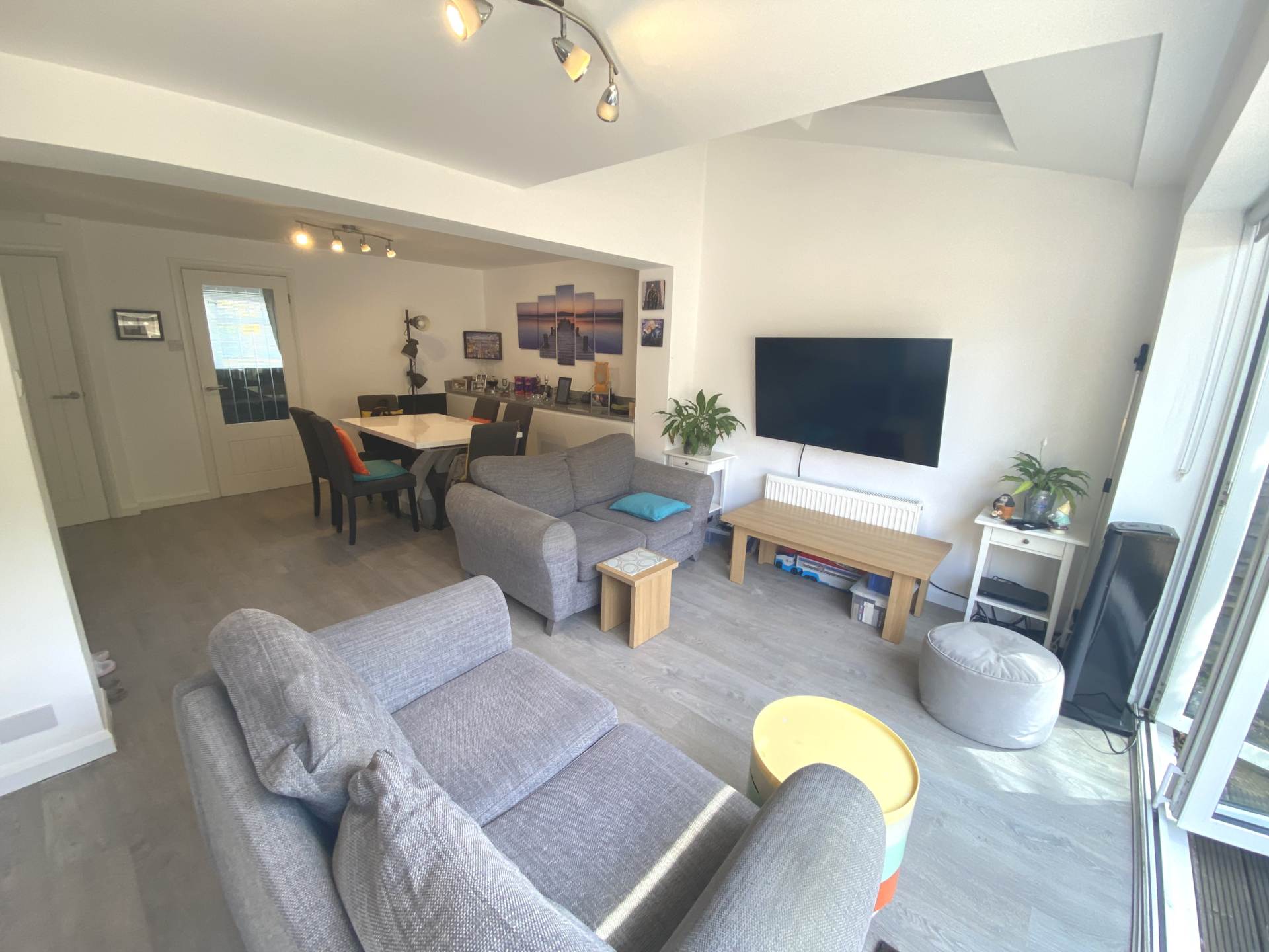 Chandos Road, Borehamwood, Image 4
