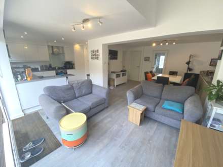Chandos Road, Borehamwood, Image 3