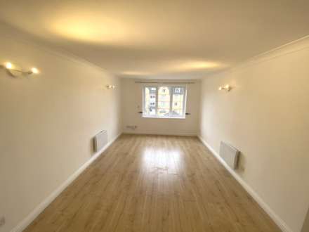 Trinity House, Borehamwood, Image 3