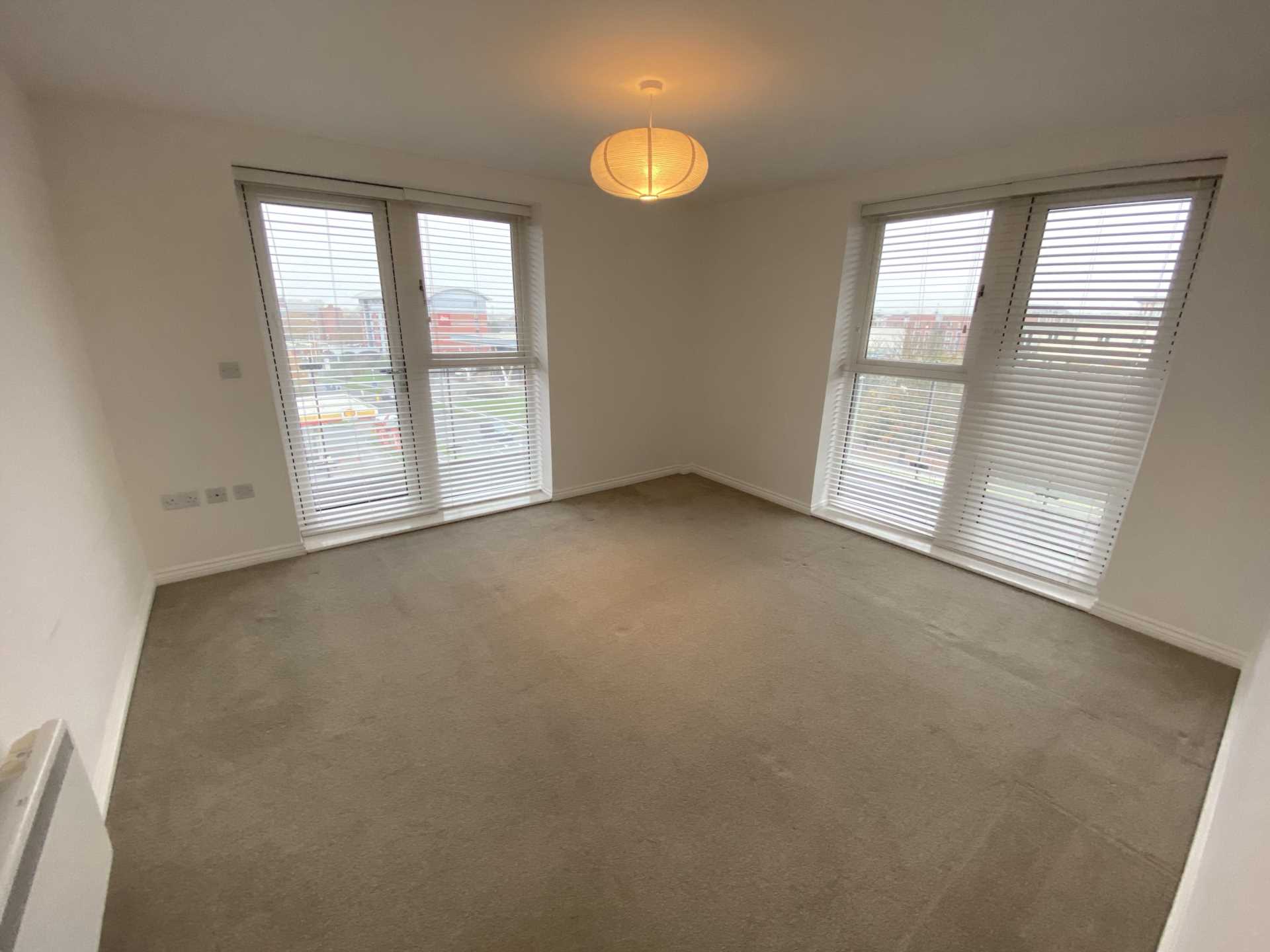 Manor Way, Borehamwood, Image 9