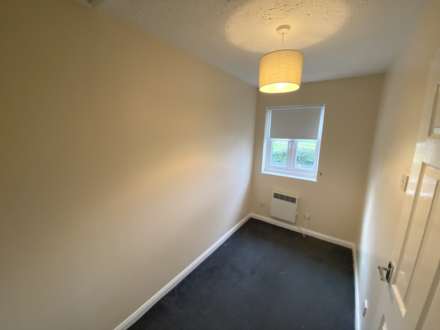 Martins Walk, Borehamwood, Image 10