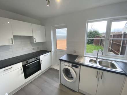 Martins Walk, Borehamwood, Image 5