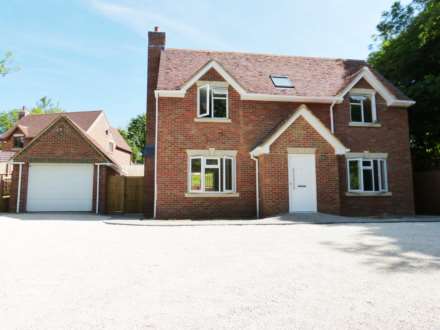 The Avenue, Welwyn, Image 17