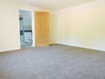 The Avenue, Welwyn, Image 7