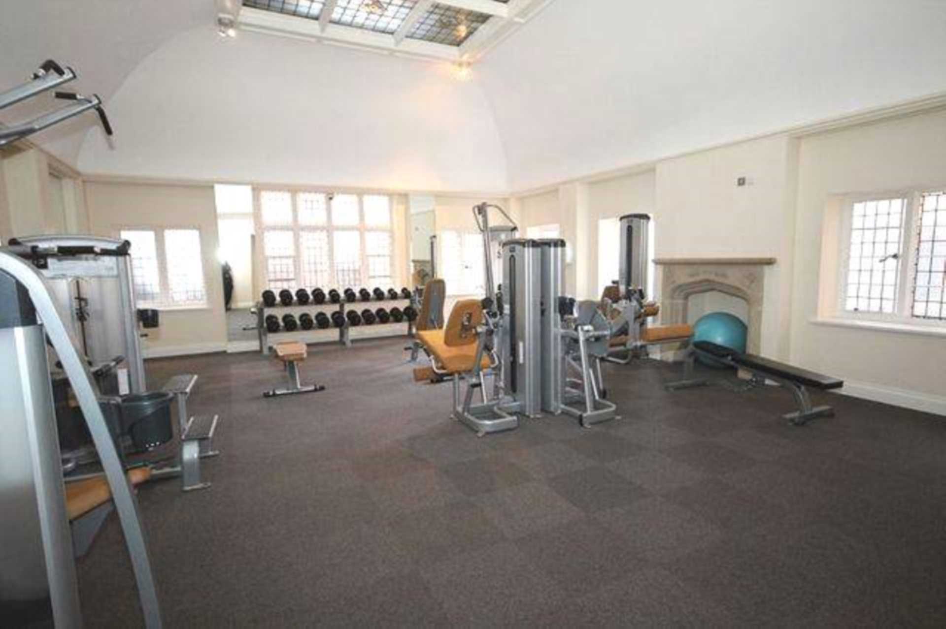 Royal Connaught Park, Bushey, Image 10