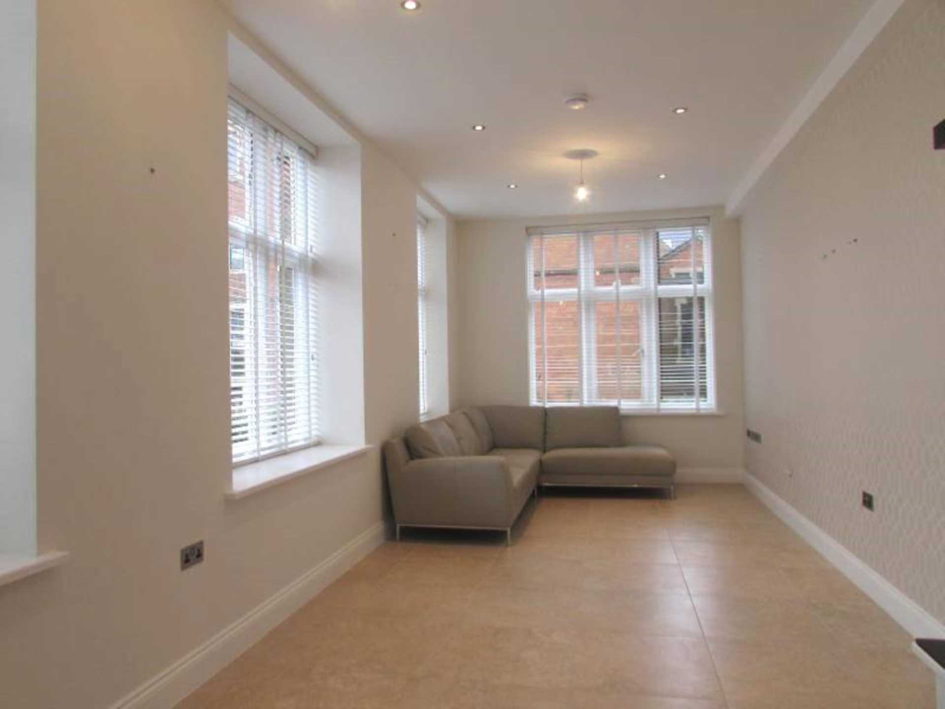 Royal Connaught Park, Bushey, Image 4