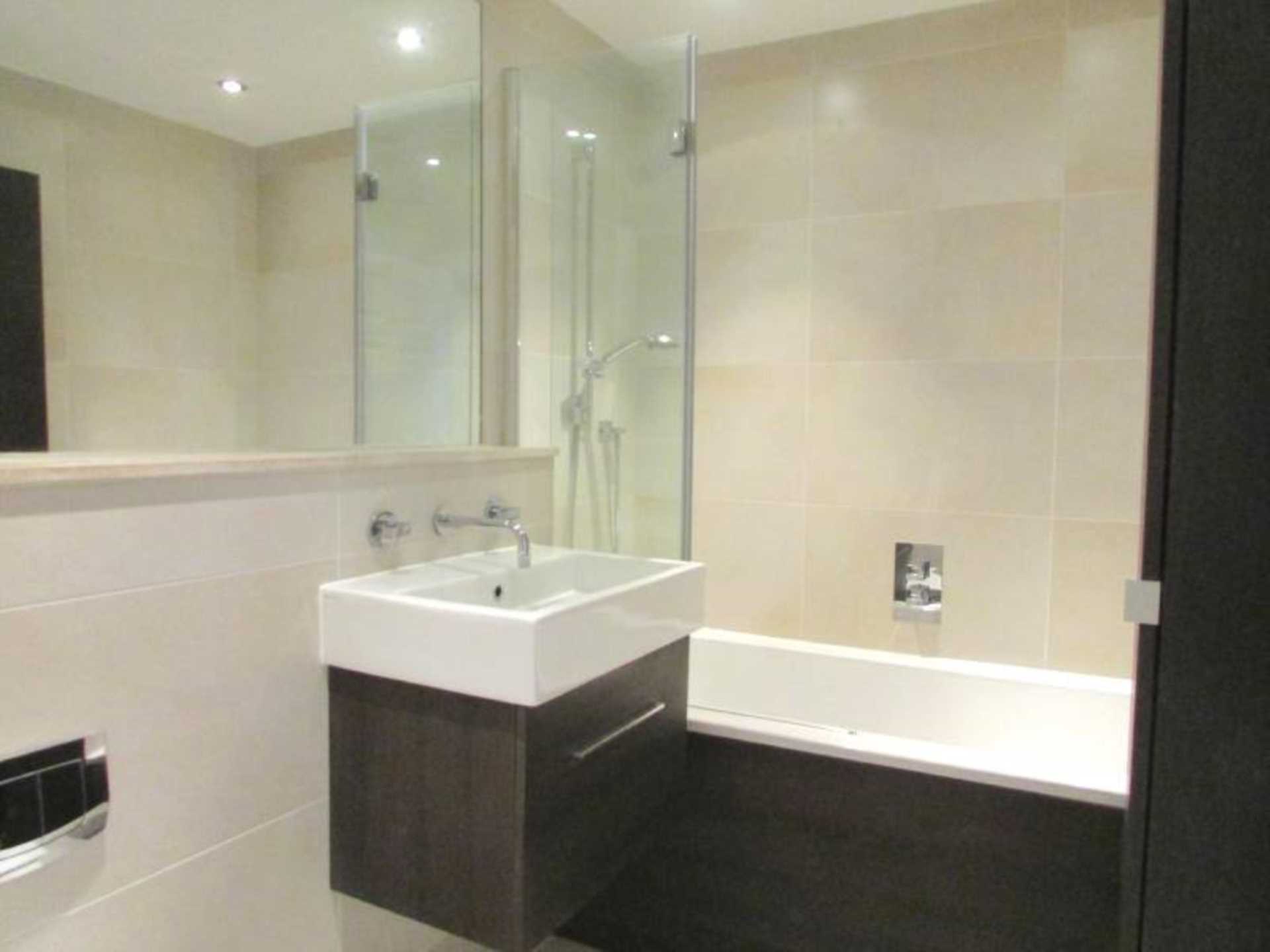 Royal Connaught Park, Bushey, Image 8