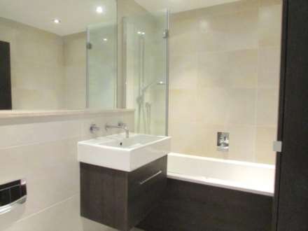 Royal Connaught Park, Bushey, Image 8