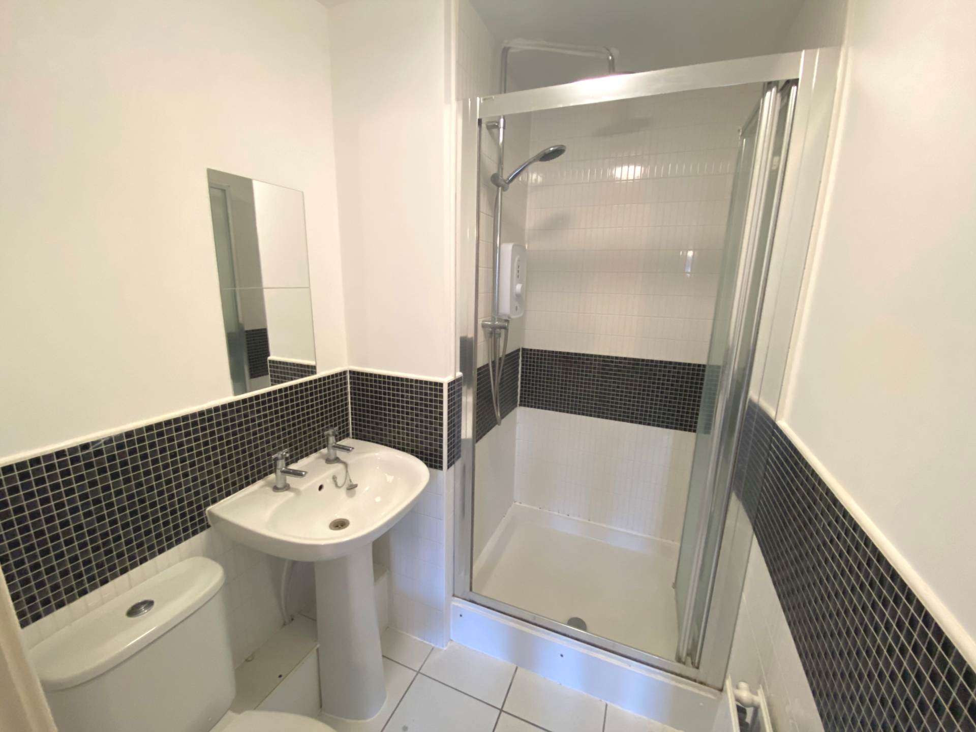 Todd Close, Borehamwood, Image 9