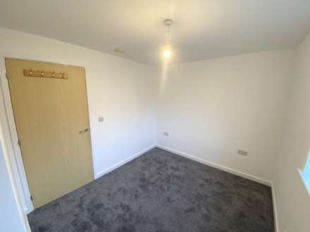 Todd Close, Borehamwood, Image 11