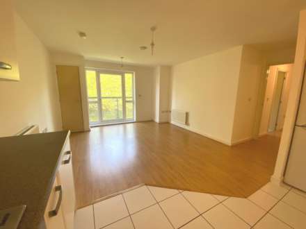 Todd Close, Borehamwood, Image 4