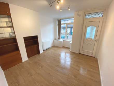 Property For Rent Regent Street, Watford