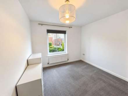 Whitehall Close, Borehamwood, Image 5