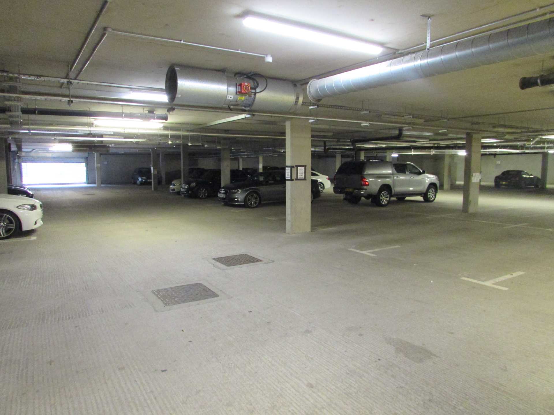 Brunel Court, Edgware, Image 11
