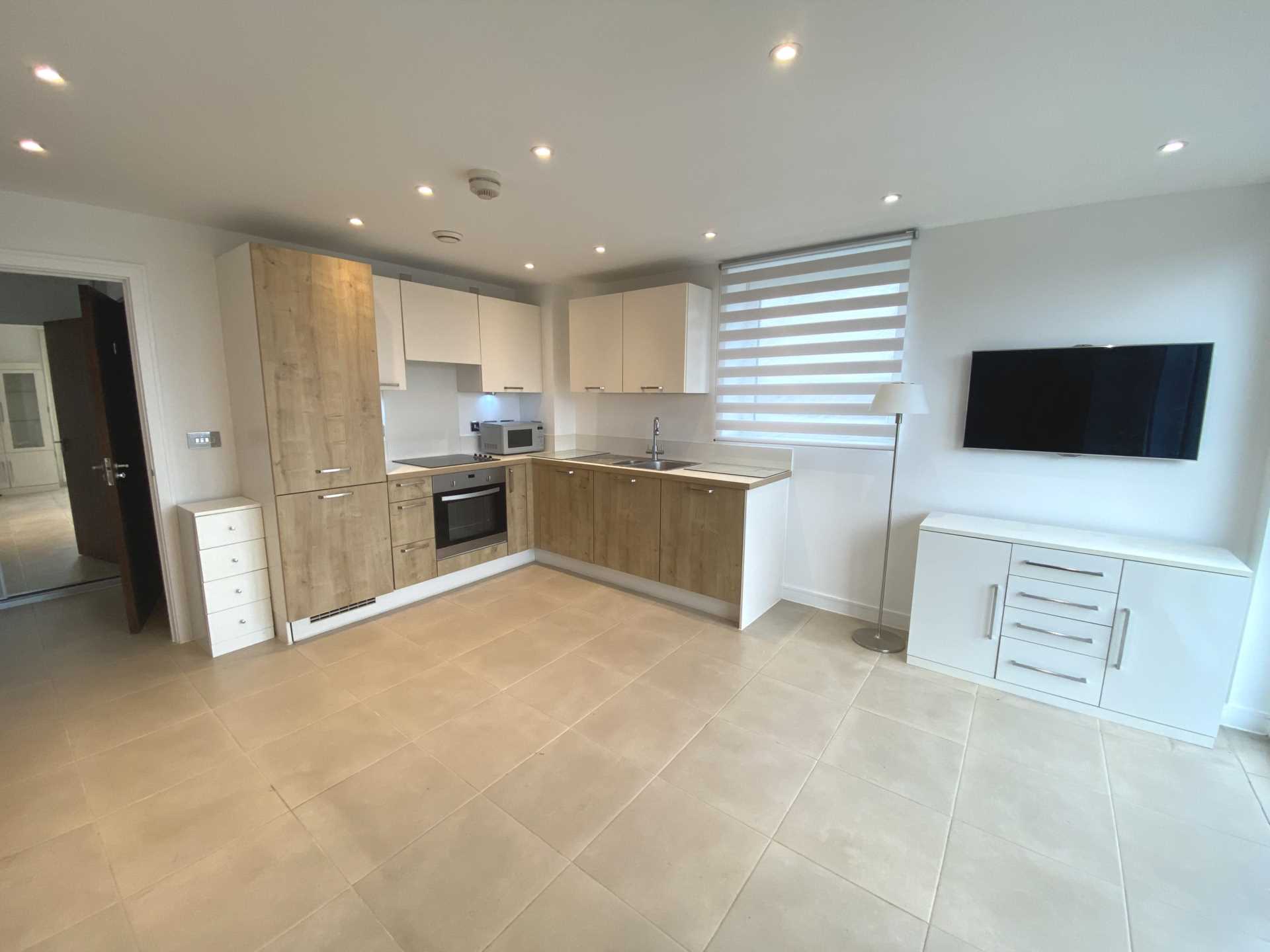 Brunel Court, Edgware, Image 2