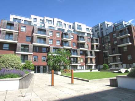 Brunel Court, Edgware, Image 13