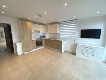 Brunel Court, Edgware, Image 2