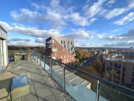 Brunel Court, Edgware, Image 3