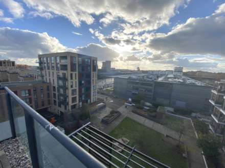 Brunel Court, Edgware, Image 6