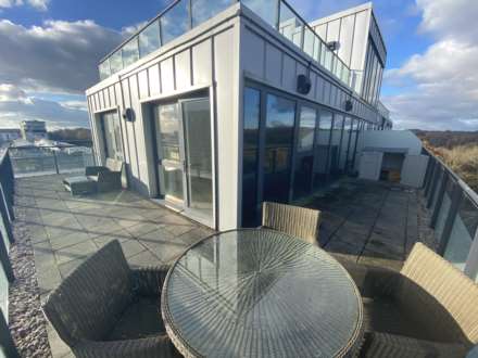 Brunel Court, Edgware, Image 7