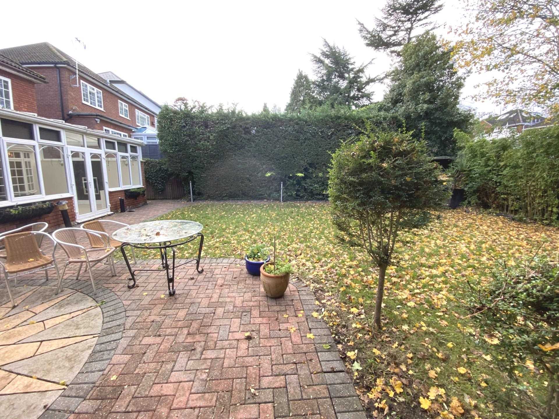 Deacons Hill Road, Elstree, Image 7