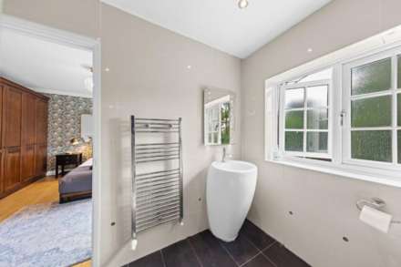 Deacons Hill Road, Elstree, Image 12