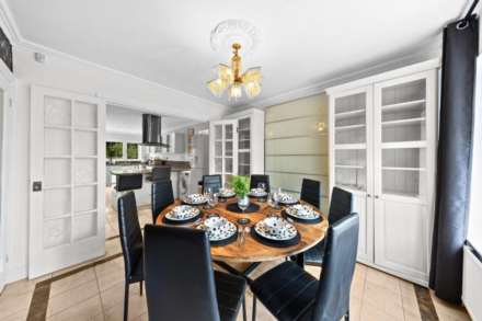 Deacons Hill Road, Elstree, Image 4