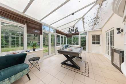 Deacons Hill Road, Elstree, Image 5