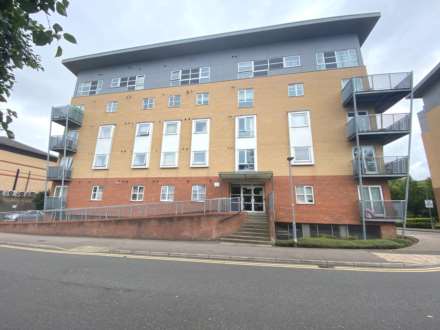 Station Road, Borehamwood, Image 1