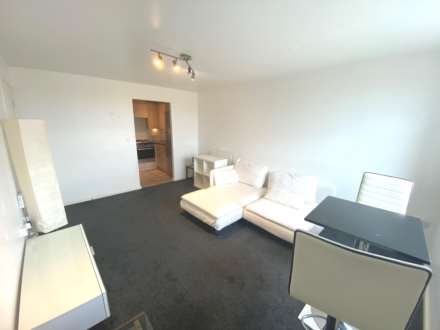 Station Road, Borehamwood, Image 3
