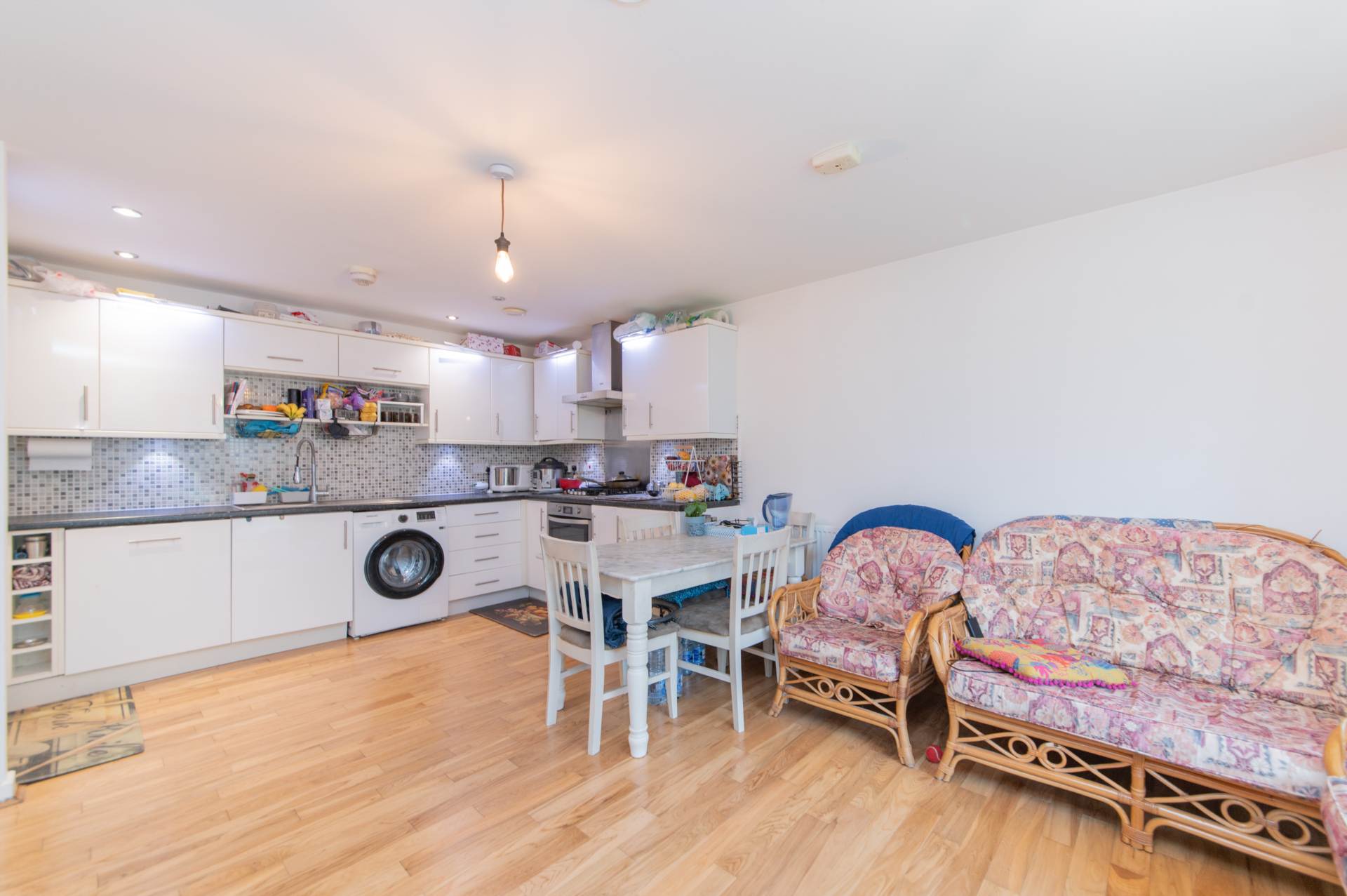 Todd Close, Borehamwood, Image 4