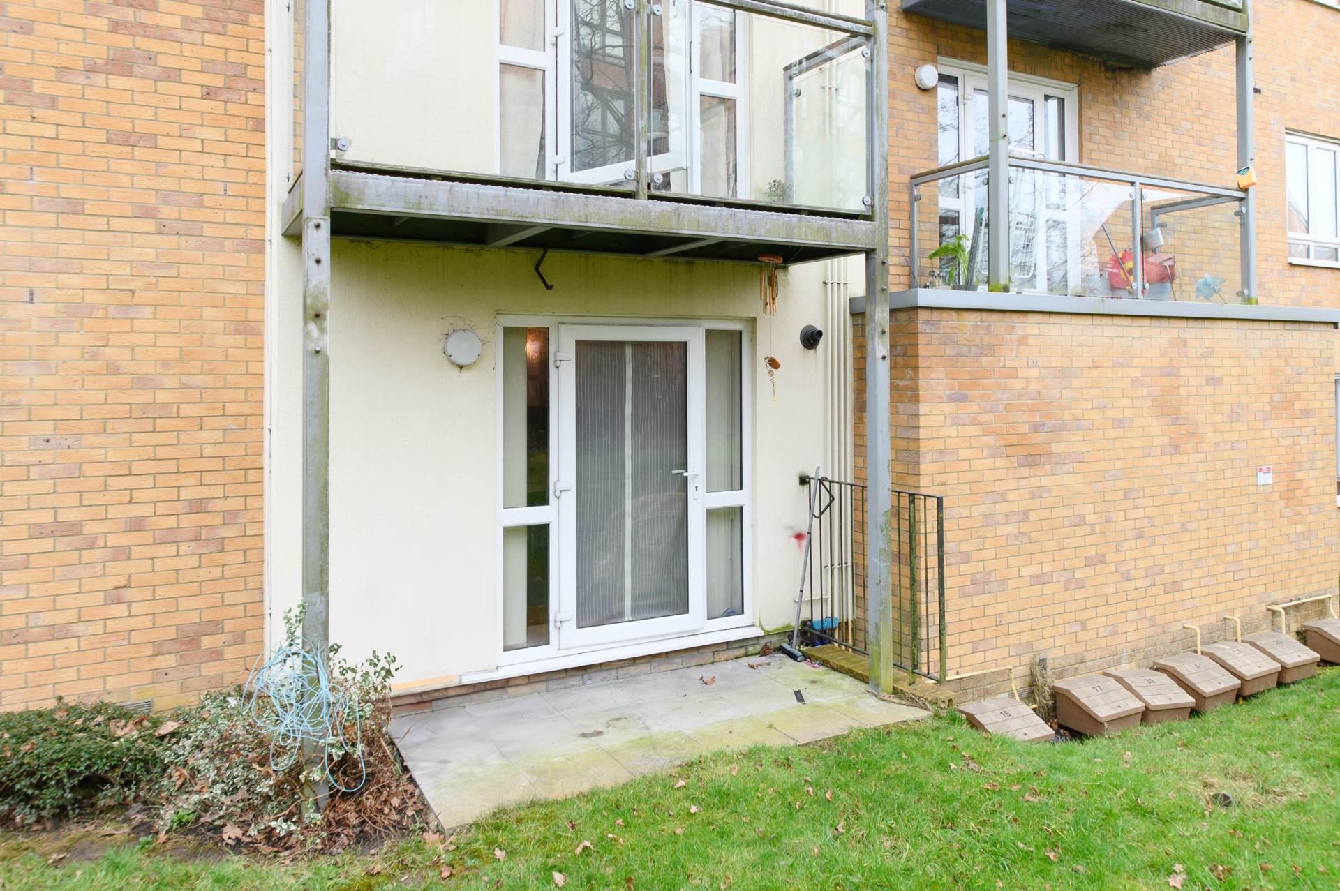 Todd Close, Borehamwood, Image 8