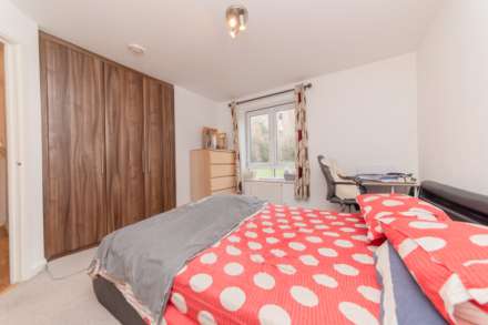 Todd Close, Borehamwood, Image 10