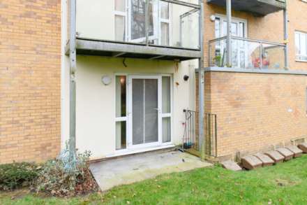 Todd Close, Borehamwood, Image 8