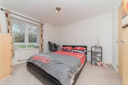 Todd Close, Borehamwood, Image 9
