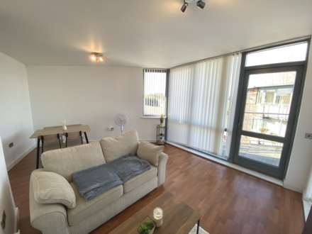 Lanacre Avenue, Colindale, Image 2